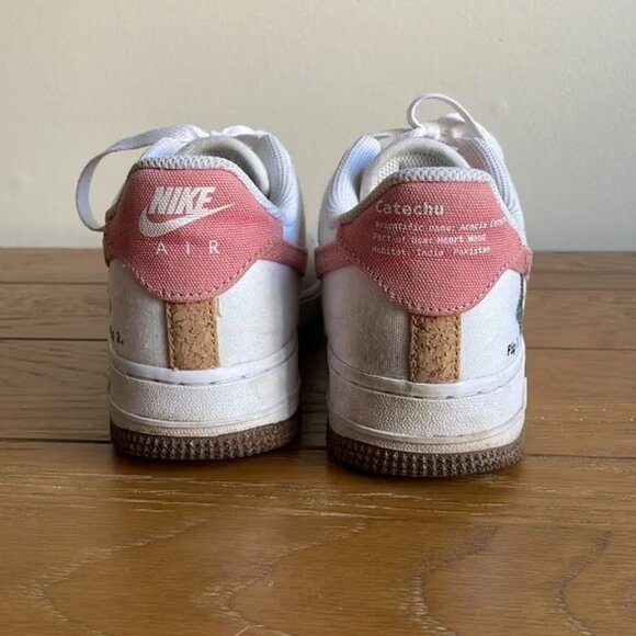 Air Force 1 Low SE 'Catechu' - Picture 3 of 7